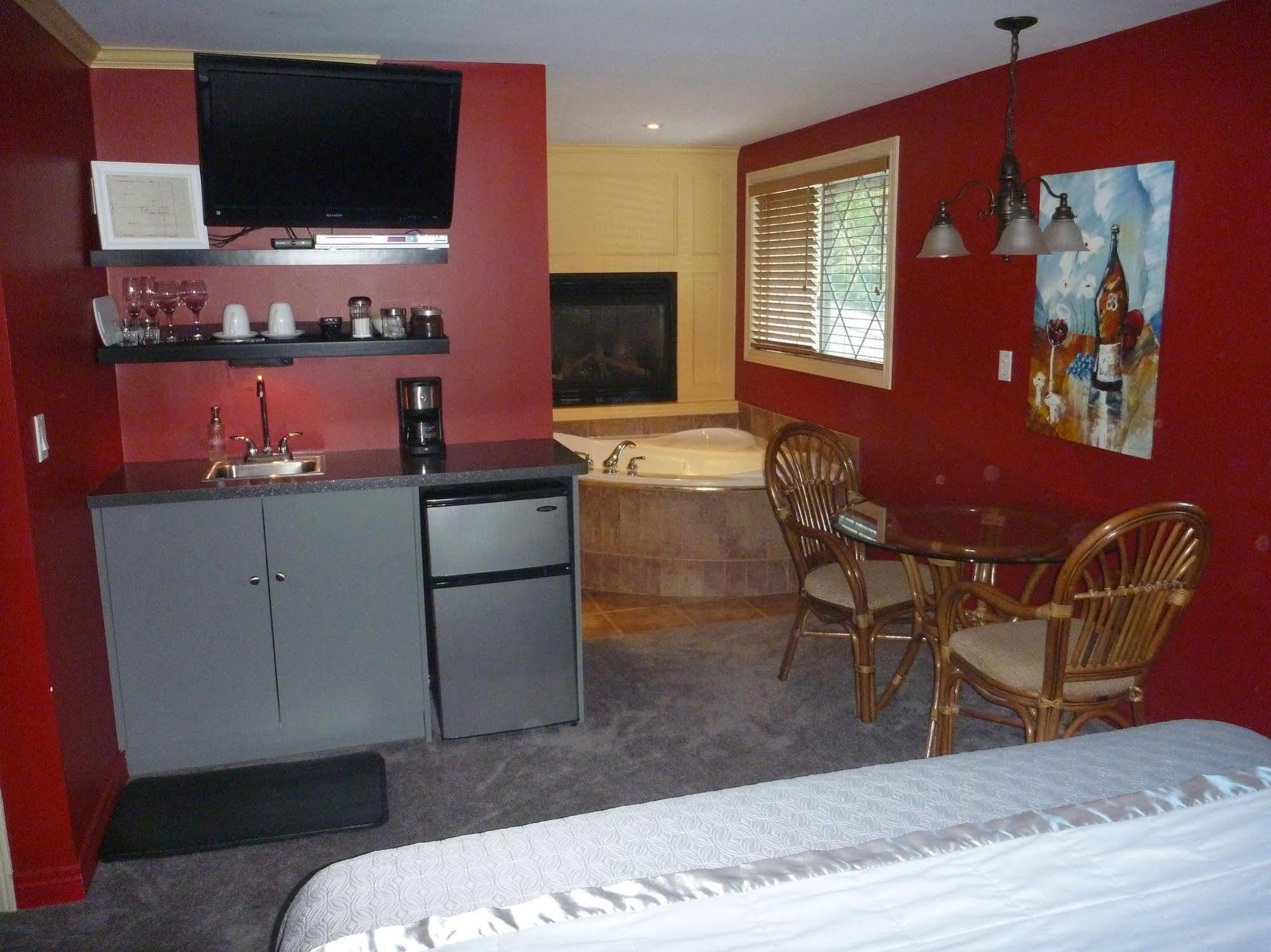 Bed and Breakfast Kellar House Ниагара-он-те-Лейк Экстерьер фото