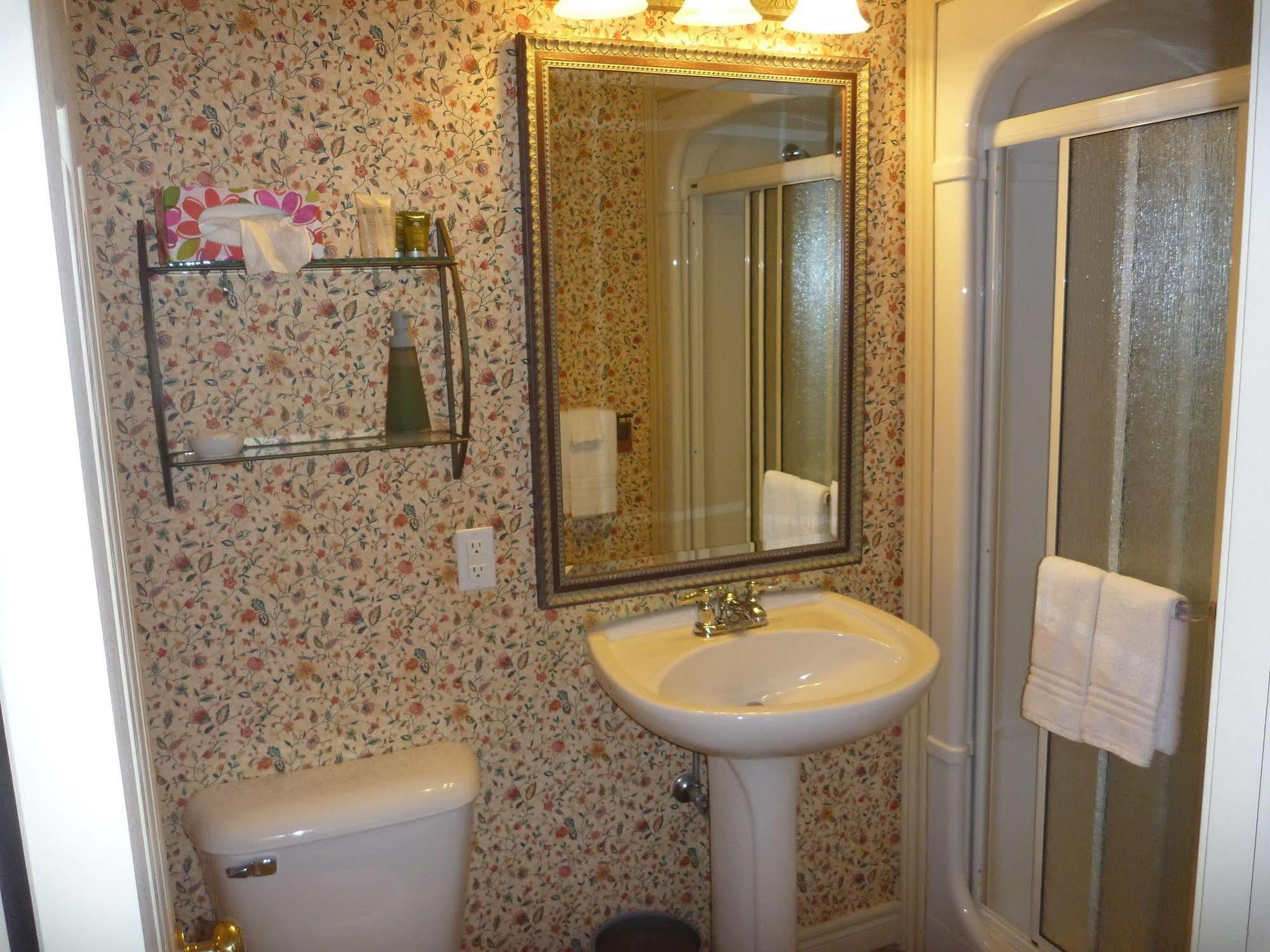 Bed and Breakfast Kellar House Ниагара-он-те-Лейк Экстерьер фото